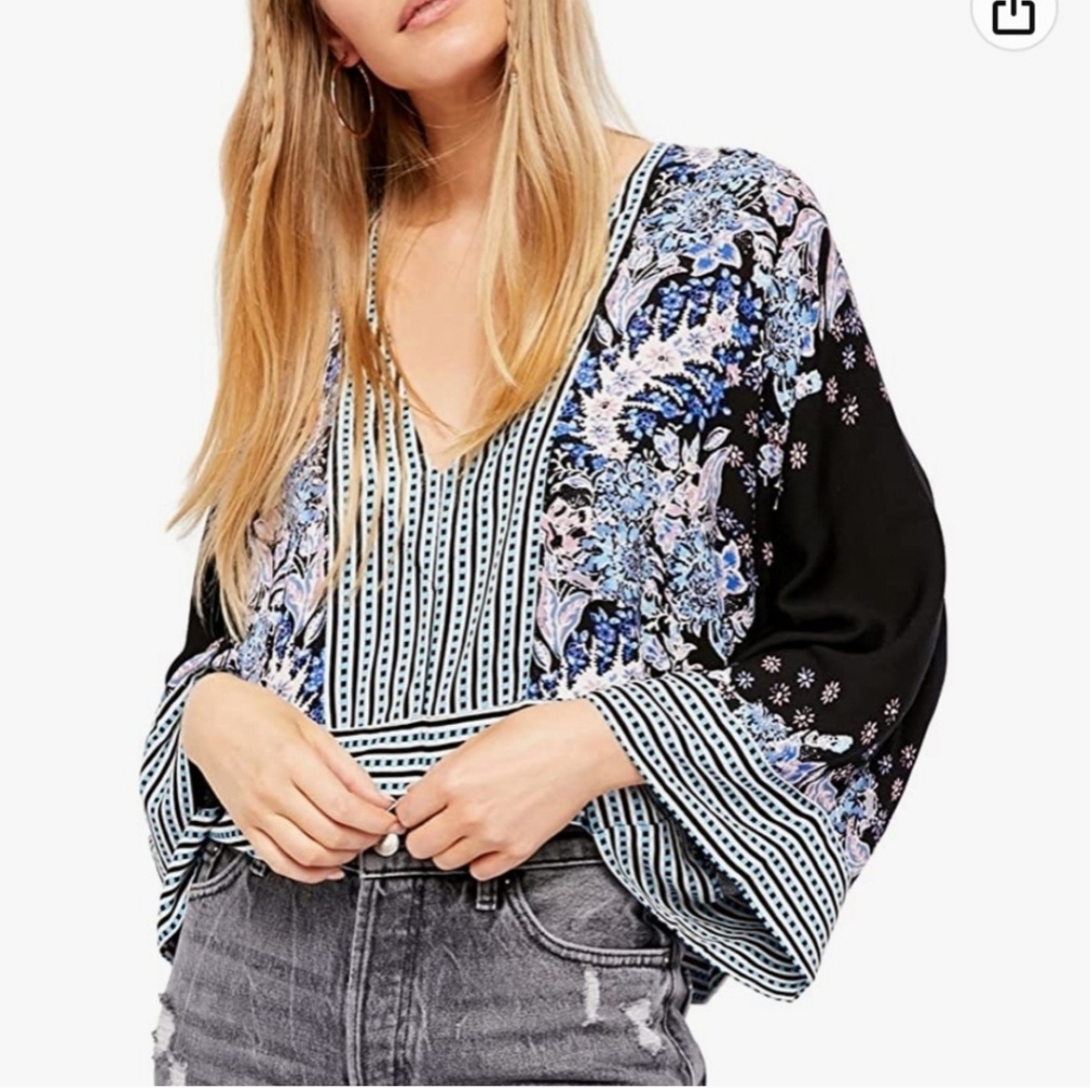 Free People Mix N Match Boho Black Floral V Neck Kimono Style Top Size Small